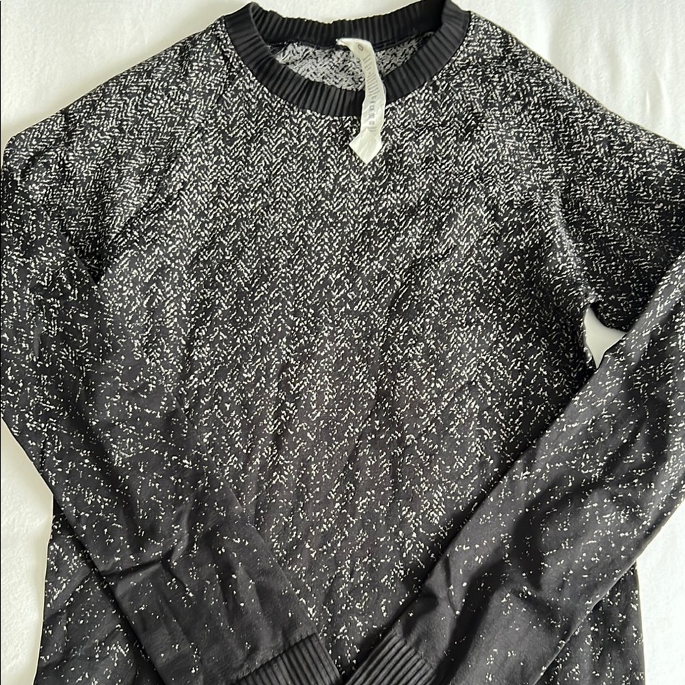 lululemon athletica Black Long Sleeve Tee